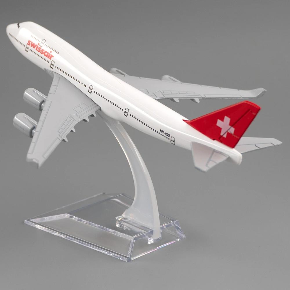 Масштабная модель самолета 1/400 Boeing 747 Swiss Air 16см Сплав Самолёт B747 Подарок для Детей Девочек для Украшения Дома