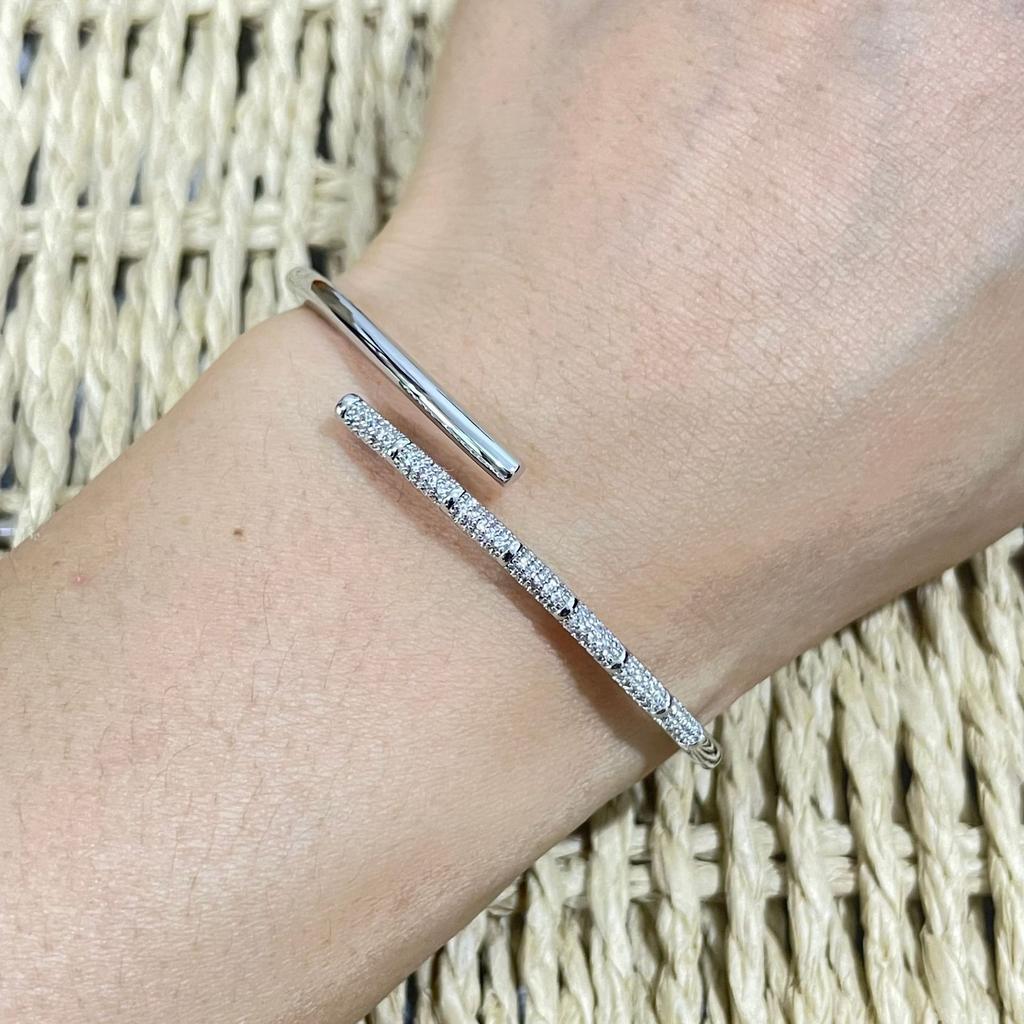 Geometric line couple bracelets, cold style, simple, versatile bracelets, fashionable Korean style open bracelets for men