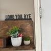 1PC Classic Metal "LOVE YOU BYE" Sign - Geometric Wall Art for Living Room, Indoor Wall Decor - Unique Home Decoration & Gift Idea for Valentine's Day
