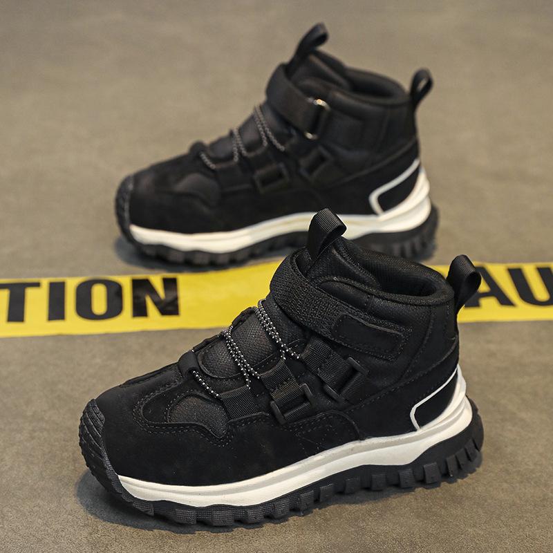 Детские высокие хлопковые кеды 2025 зима новые мягкая подошва нескользящие студенческие спортивные туфли для мальчиков и девочек утепленные флисом теплые