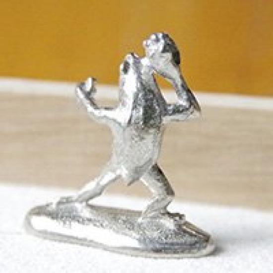 Миниатюрная жестяная лягушка из Choju Jinbutsu Giga, идеально подходящая для вашей картины сухим методом, сада.