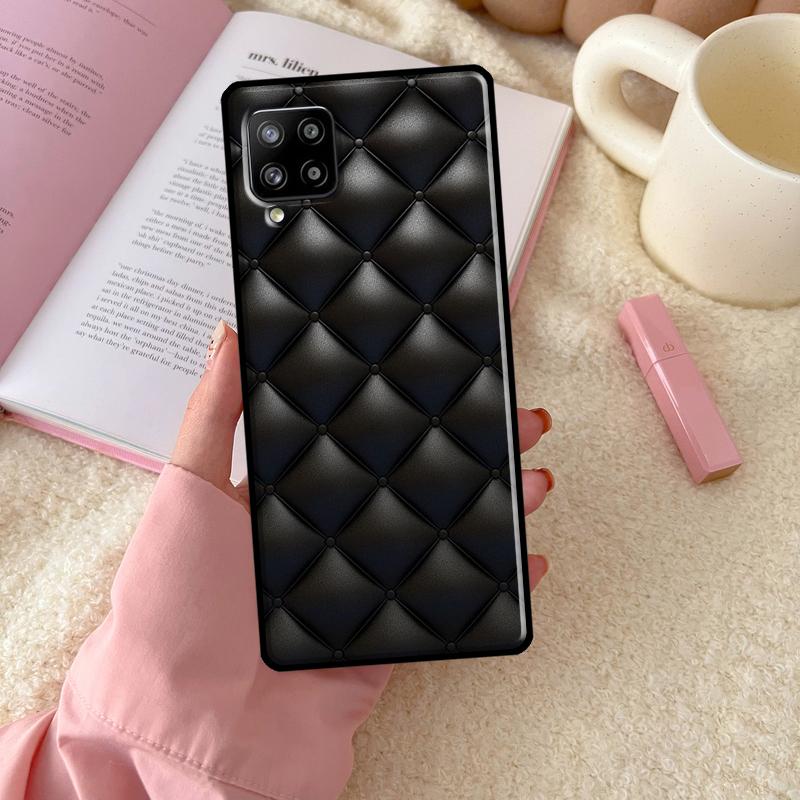 Quilted Texture Sofa Pattern Crown For Samsung Galaxy A06 A16 A26 A36 A56 A52 A53 A33 A13 A34 A54 A14 A15 A35 A55 A22 A32 Case