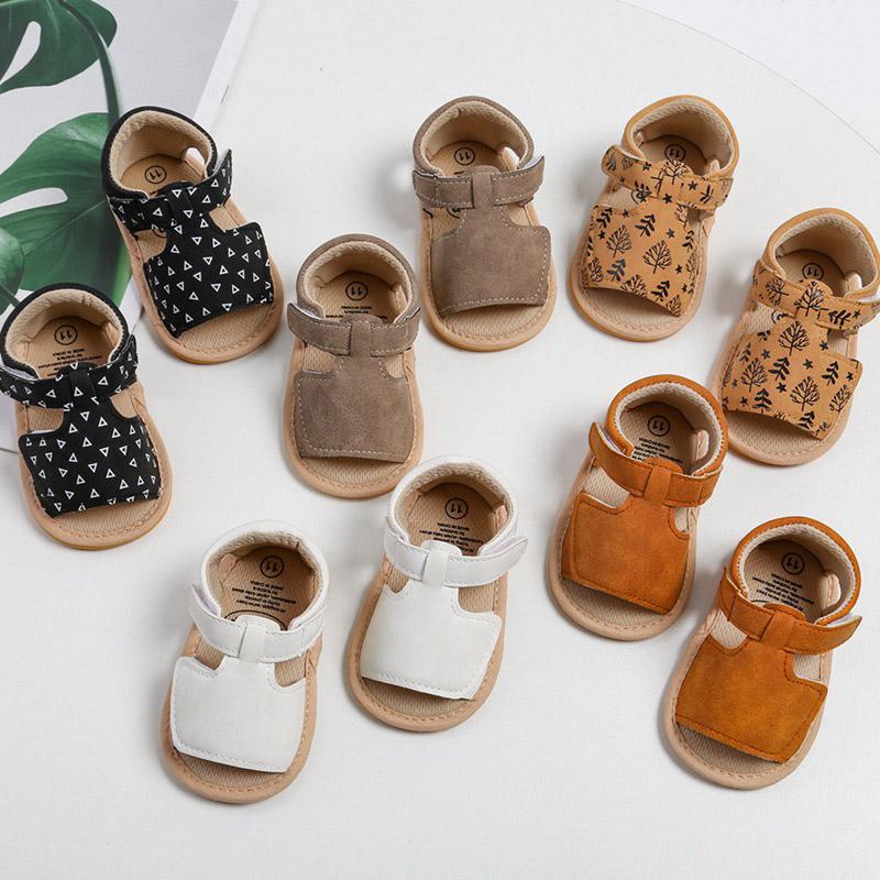 Сандалии для маленьких девочек и мальчиков. Летняя обувь для маленьких мальчиков. Летняя обувь для кроватки на открытом воздухе.