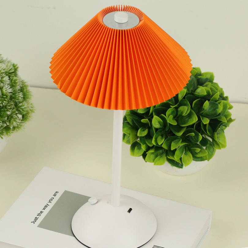 LED Table Lamp Creative Atmosphere Desk Lamp USB Rechargeable Table Lamp Vintage Bedroom Bedside Study Decorative Night Lights