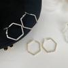 Универсальные геометрические серьги: Японско-корейские модные серьги-кольца для женщин - C056