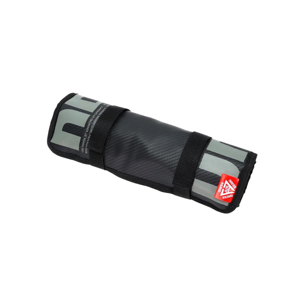 Сумка-ролл DRESS, Вмещает 20 коротких и средних джигов, Компактно сворачивается, Органайзер и переноска для мелких предметов, Идеально подходит для ловли с лодки, Моющаяся, ПВХ,