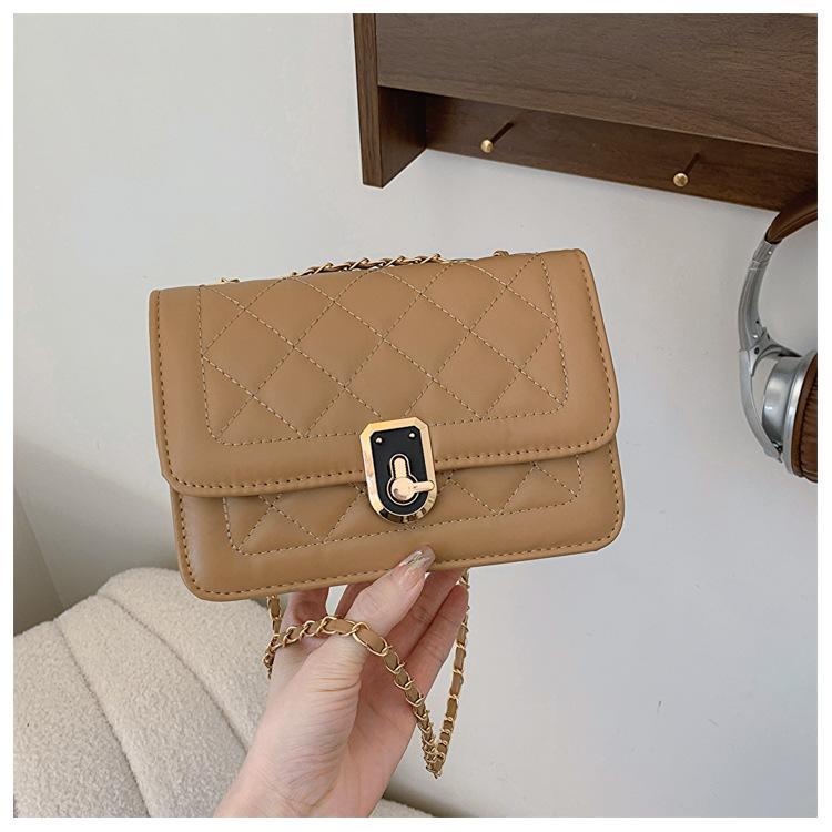 Маленькая сумка с ромбовидной цепочкой 2024 года, новая сумка высокого класса, сумка-мессенджер в иностранном стиле, модная трендовая сумка через плечо, маленькая квадратная сумка