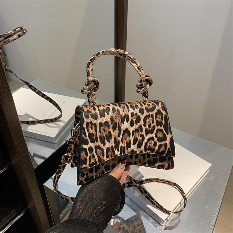 Leopard Print Retro Fashion Elegant Versatile Casual Portable Single Shoulder Oblique Span Women'S Small Square Bag