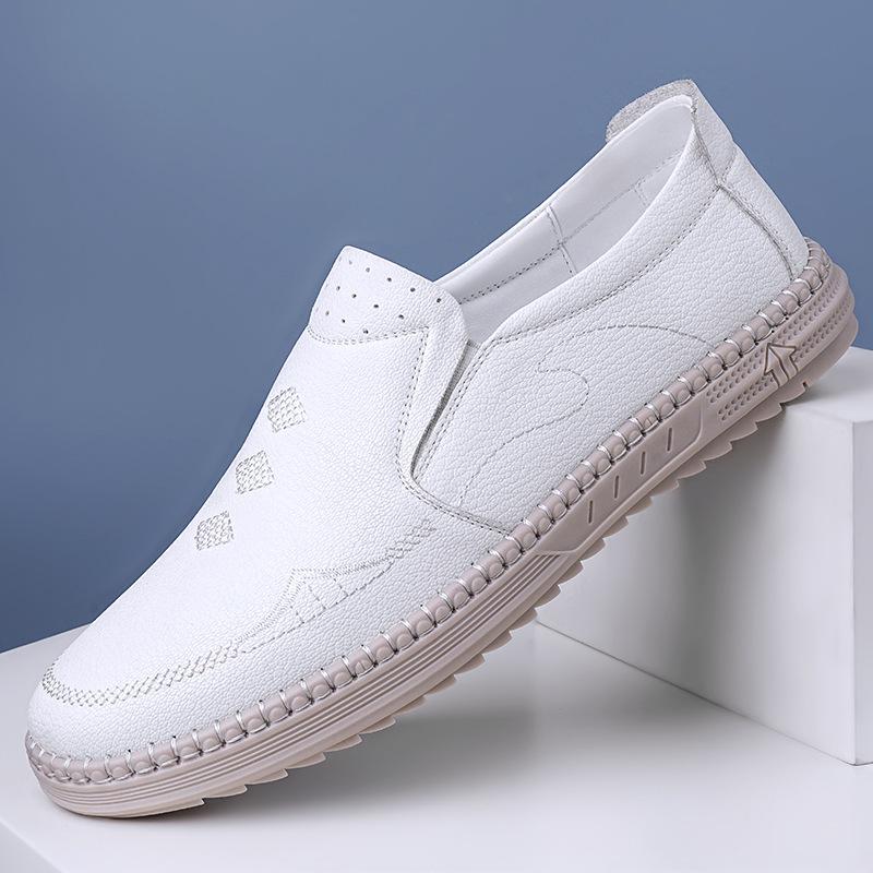 Fashion 2025 Spring Autumn New Designer Loafers Man Fashion Solid Color Soft Leather Shoes Male Solid Color Light Casual Shoe Man