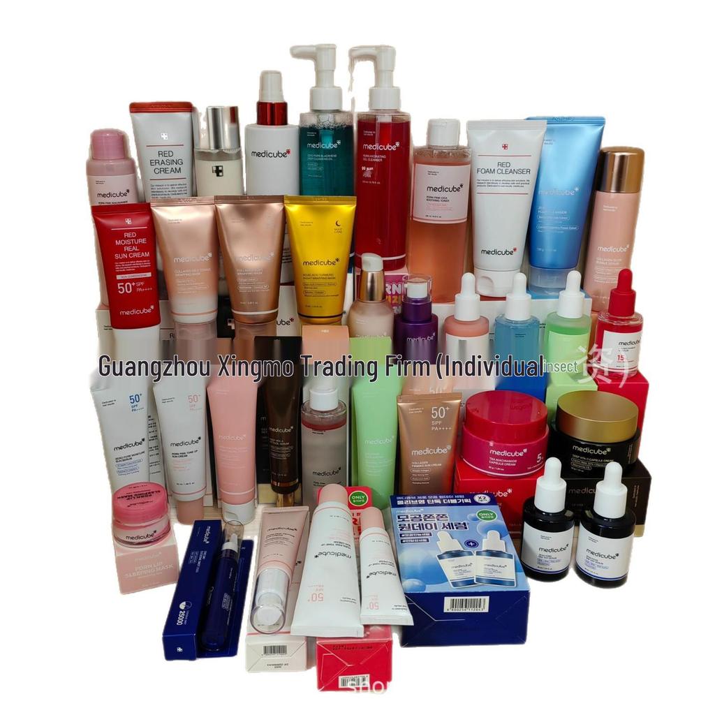 Medicube Мультизадачный уход за кожей: Укрепляющая сыворотка, Крем для лица, Тоник, Очищающее средство, Солнцезащитный крем