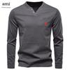 2025 Осень Новая Мужская Вышивка Повседневная Футболка с V-образным вырезом и длинным рукавом Приталенная Базовая Футболка Топ из чистого хлопка для мужчин