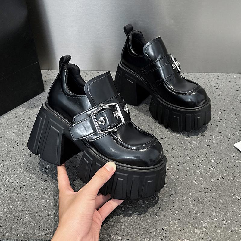 Женские лоферы на платформе в британском стиле 2025 весна новые универсальные туфли на танкетке с внутренней танкеткой, маленькие кожаные туфли на одном ремешке