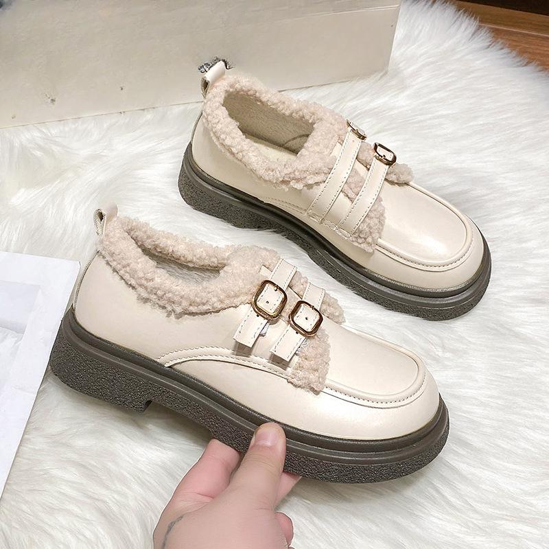 Лоферы женские осень/зима 2024 теплая флисовая обувь первого слоя из коровьей кожи женская обувь с низким верхом из овечьей шерсти модные маленькие кожаные туфли