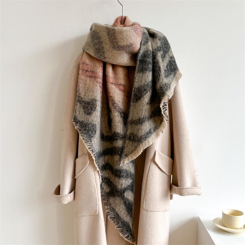 New Thickened and Elongated Winter Scarf Cashmere Feeling Shawl and Wraps Pashmina Neckerchief Bufanda Female Poncho 48Colors