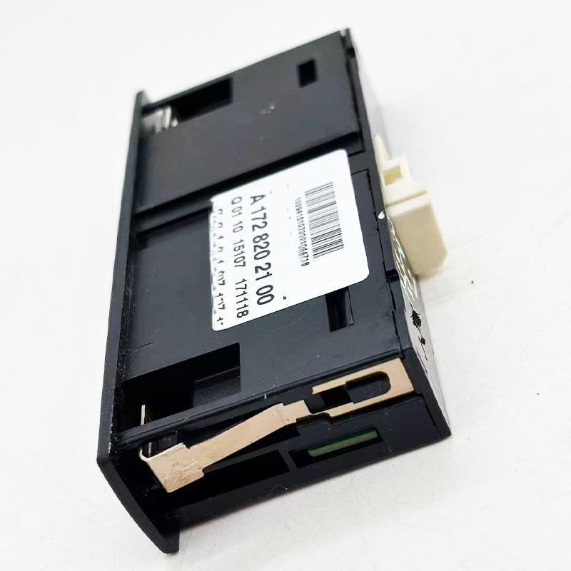 A1728202100 Geuine New USB Hub Input/Connector Control Module For Mercedes Benz A B GLA GLE OEM 1728202100