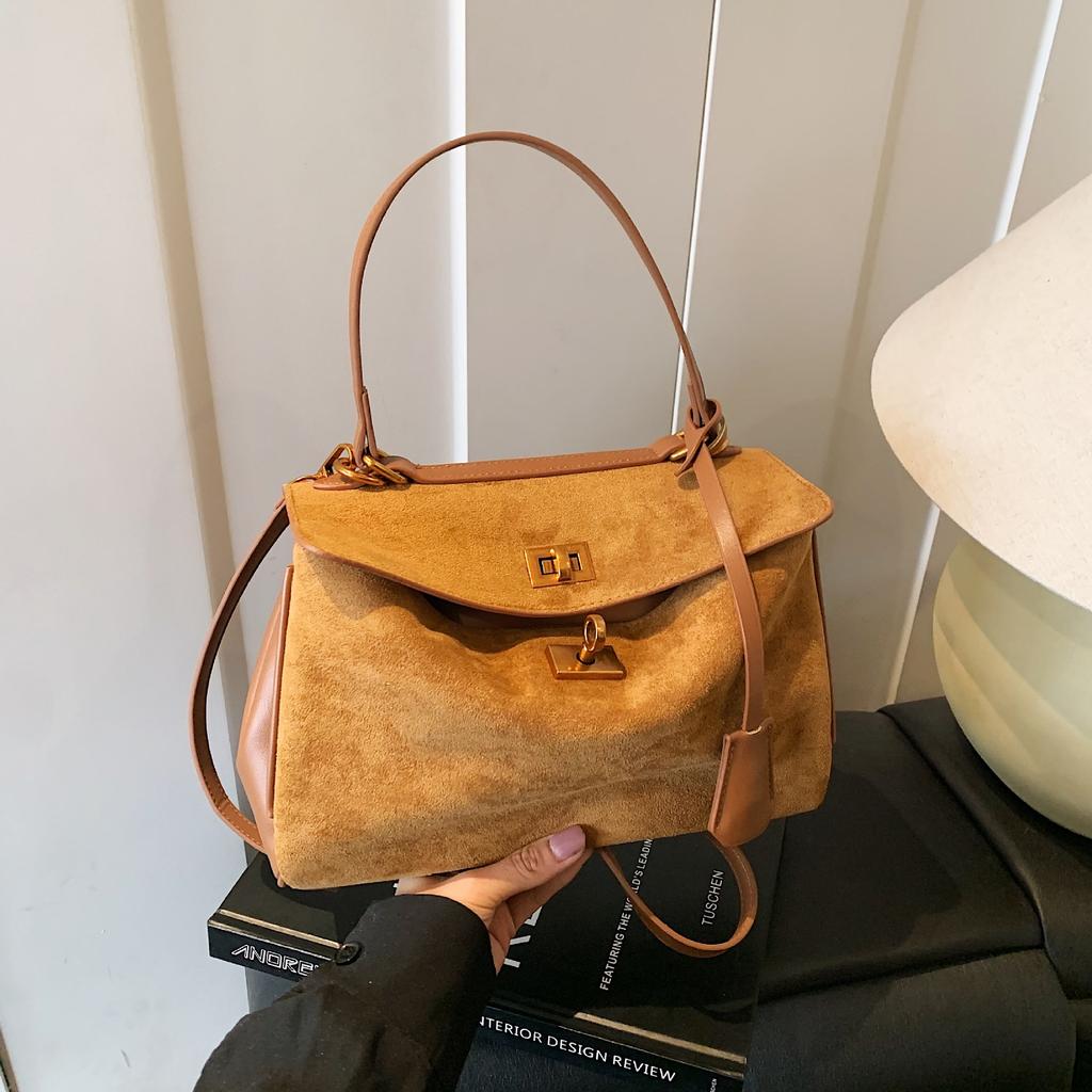 Commuter Trend Shoulder Bag Daily Sense Popular Retro Fashion Matte Messenger Bag Simple And Versatile Commuter Briefcase