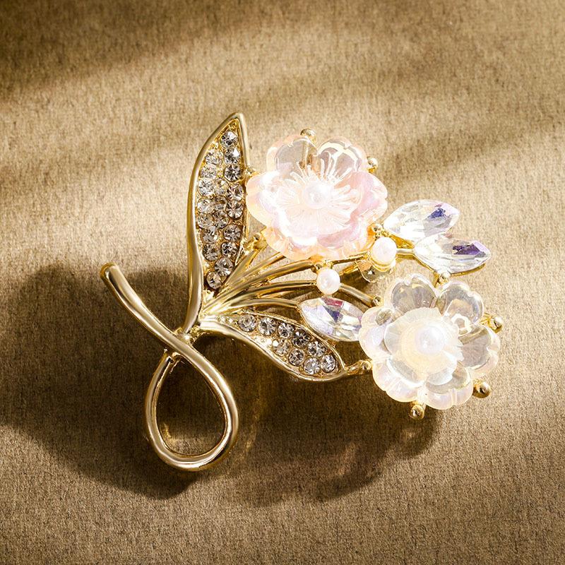 1Pcs Female brooch, elegant pearl pin, suit decoration pin