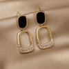 Fashion Personality Geometric Diamond Stud Earrings Femininity Design Earrings Round Face Thin Earrings