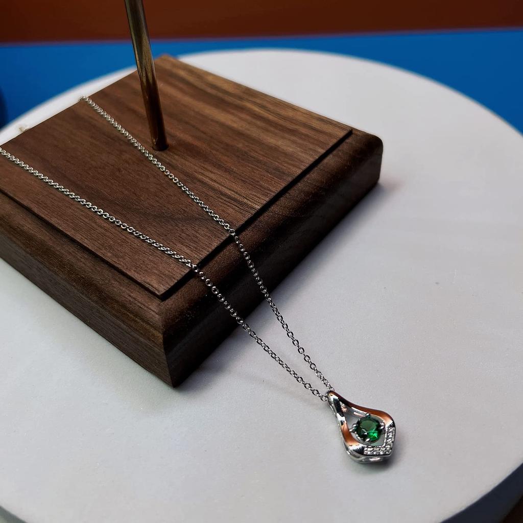 KIMIEVOL Emerald Synthetic May Drop Silver Gift Wrapping Included Women's Necklace, Birthstone, Motif, Platinum-Plated 925, Jewelry, Accessory,