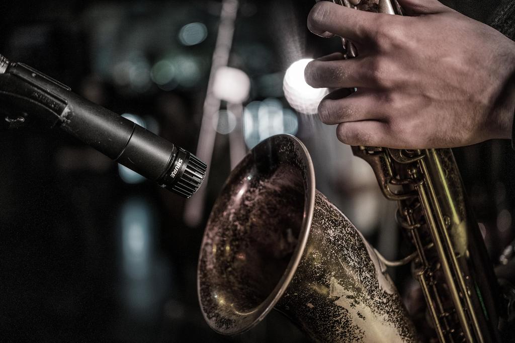 SHURE Динамический микрофон Черный SM57-LCE