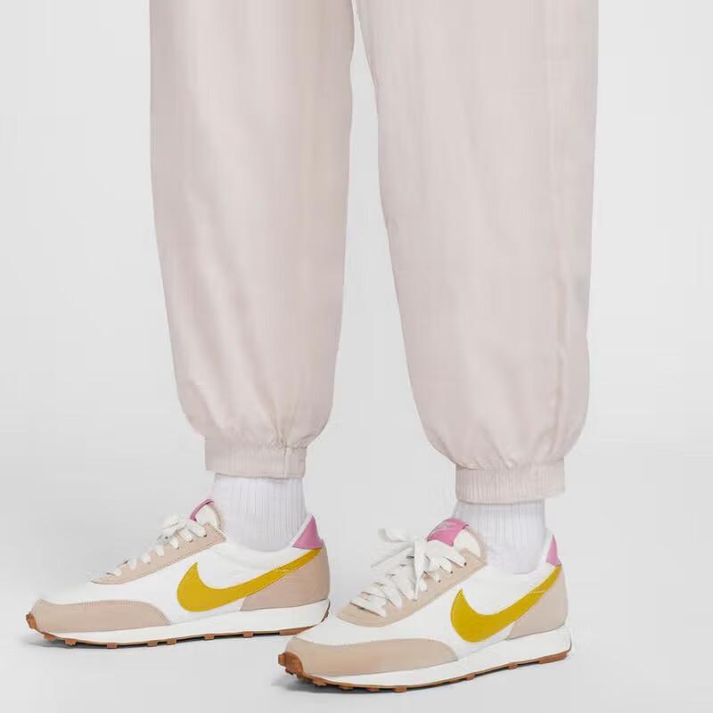 Nike Модные тканые удобные мягкие дышащие повседневные брюки женские низ бежевого цвета FV7669-110