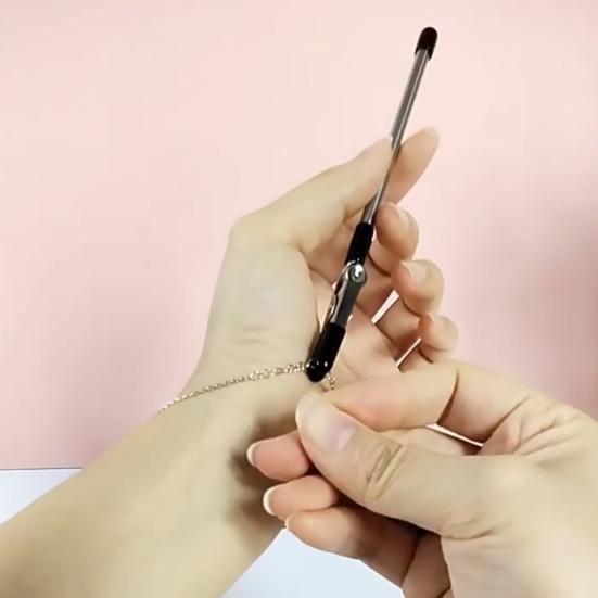 Инструмент-помощник для надевания браслета, чтобы надеть его самостоятельно, Помощник для надевания браслета с противоскользящим зажимом, Помощник для застежки браслета для ожерелья, застежек часов, молний, артрита