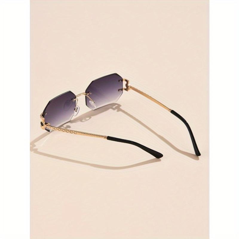 1 шт. Женские металлические безободковые квадратные очки с маленькой оправой, с полым дизайном, винтажные, сексуальные, элегантные, декоративные, модные, подходят для повседневной носки, для праздника