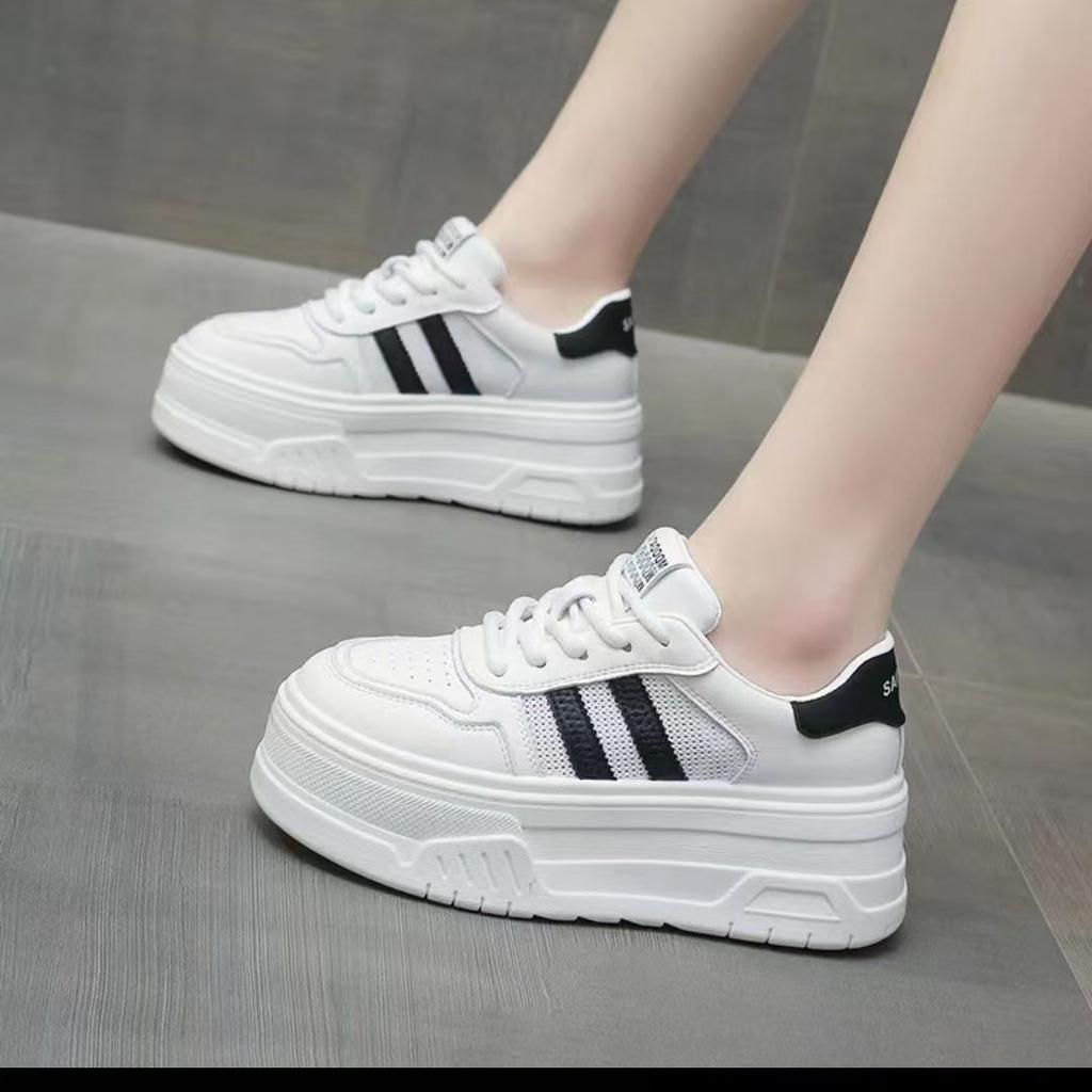 Little White Shoes Women's Shoes Versatile Thick Soles 2025 Spring and Summer New Models Increase Height, Small People Show Height, Sports and Leis