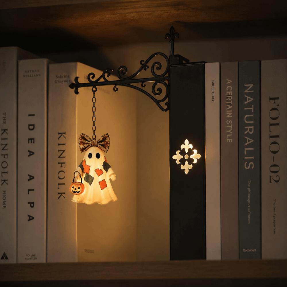 Delicate Detailing Bookshelf Lantern Light LED Light Bookshelf Lamp Halloween