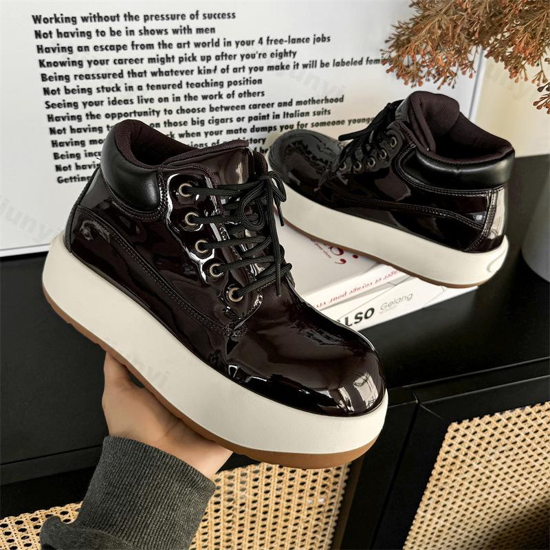 Fashion 2025 New Men's Casual Shoes Retro Motorcycle High Top Fashion Trend Boots Comfortable Non slip Height Increasing Chunky sneakers