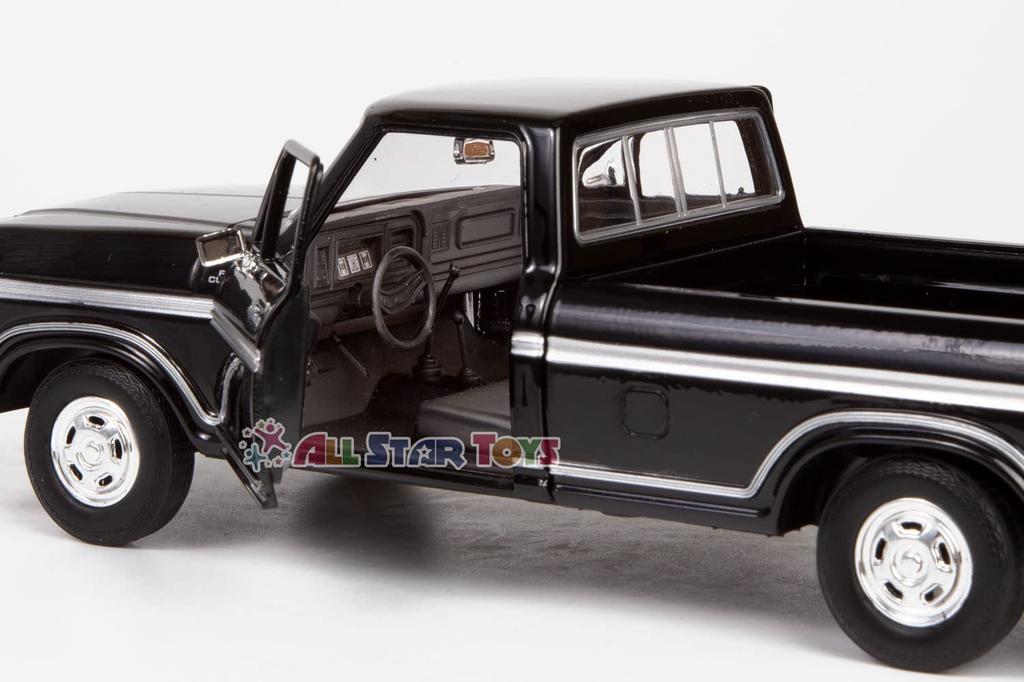 Motormax American Car Ford Diecast 1/24 Scale F-150 1979 Pickup Truck (Black) 79346