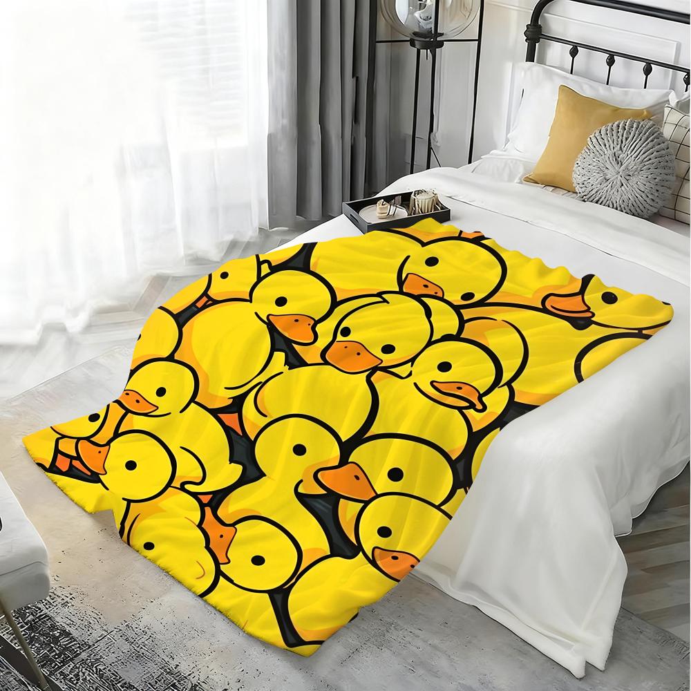 Cute Duck Throw Soft Flannel Blanket Warm Knee Skin-Friendly Throw for Sofa Office Bed Traveling Winter Oversize
