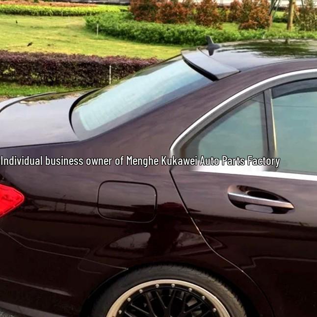 Неинвазивная установка спойлера на крышу для седана Mercedes-Benz C-Class W204 (2007-2013 гг.)