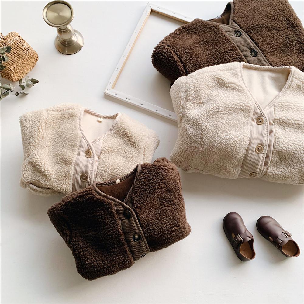 Осень-зима корейская одежда для мальчиков, кардиган для девочек, зернистый бархат, свободный овечий бархат, теплая детская куртка, пальто для девочек