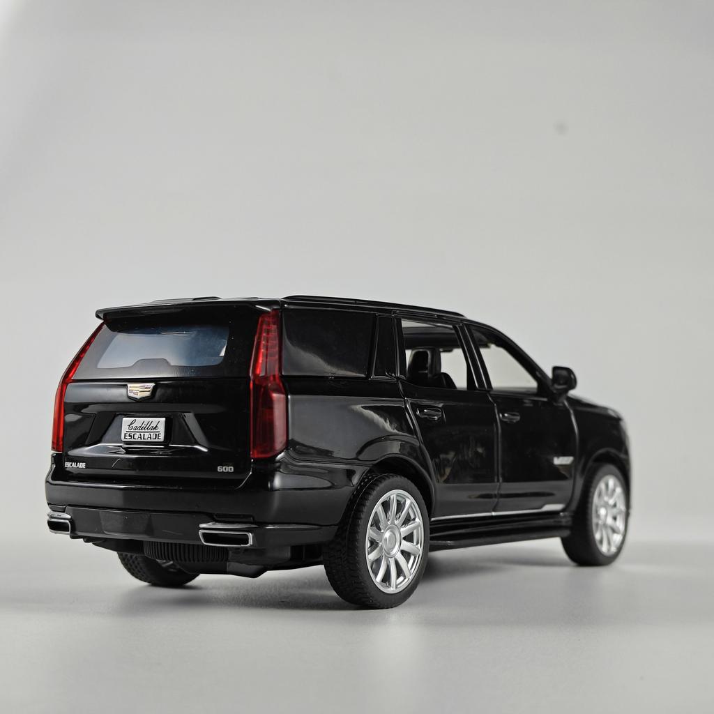 AABHU1 Diecast 1:32 Cadillac Escalade SUV Alloy Model Sound And Light Pull Back Toy Accessories For The Car Birthday Present For Boys