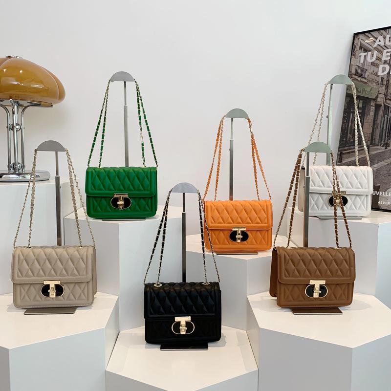 Casual French Underarm Bag for Women New Trendy Fashion Chain Diamond Shaped Single Shoulder Small Square Bag Fashionable Crossbody