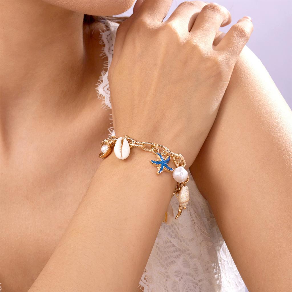 Золотой браслет с бусинами, изысканный браслет с подвеской из жемчуга конк в богемном стиле, регулируемый, популярная летняя пляжная цепочка скрепка