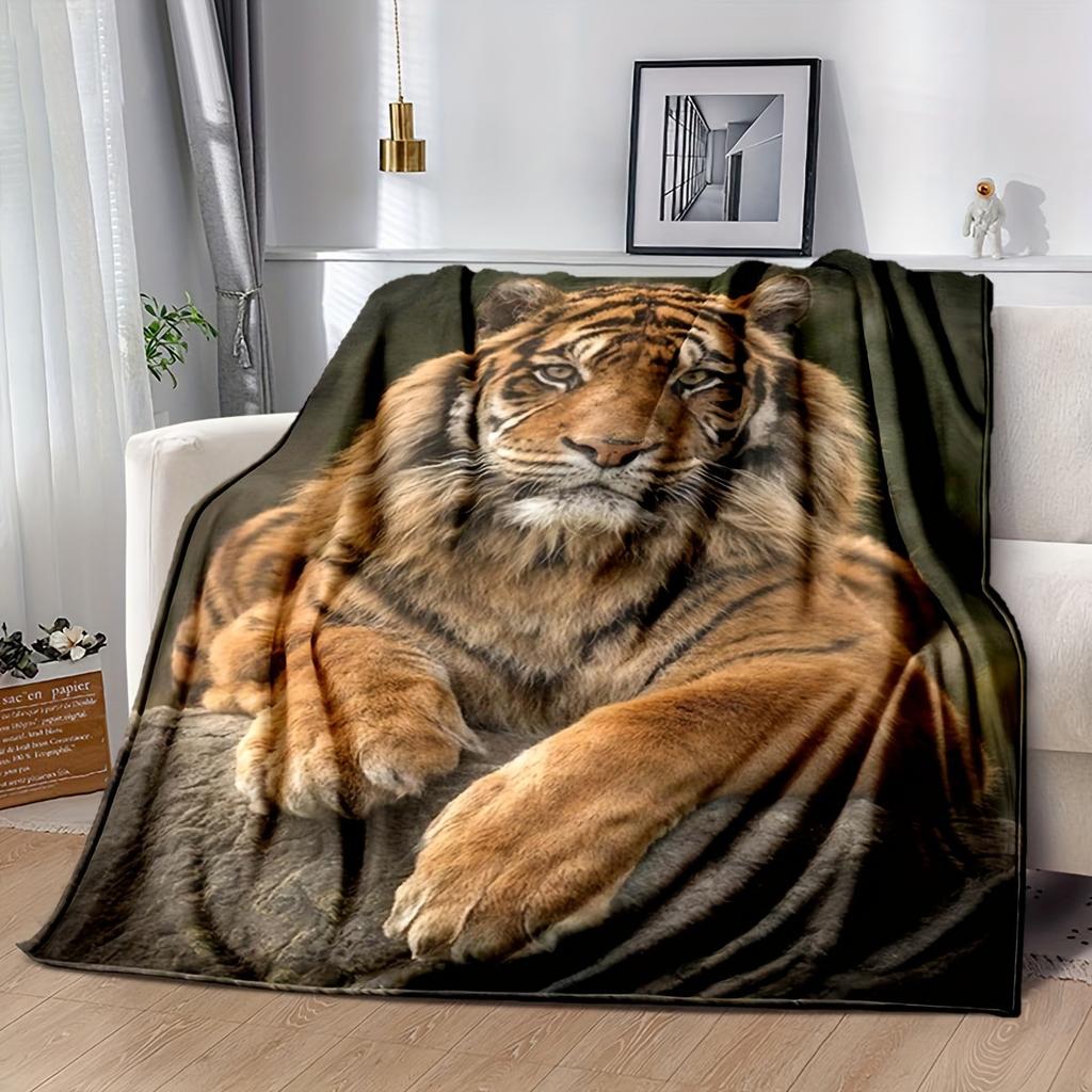 Tiger print flannel blanket comfortable soft flannel blanket animal 3D high definition print home blanket