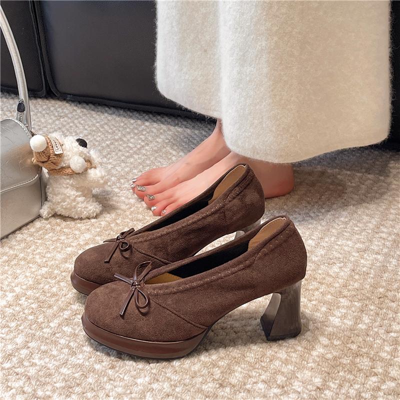 Мода 2025 Новые туфли-лодочки на высоком каблуке с замшей и бантом, одинарные туфли слипоны, легкая повседневная женская обувь, стильная и удобная