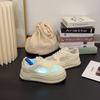 Маленькие белые туфли женские 2025 новая обувь весенние на толстой подошве с увеличением роста сетчатые кеды популярные универсальные повседневные туфли с юбками