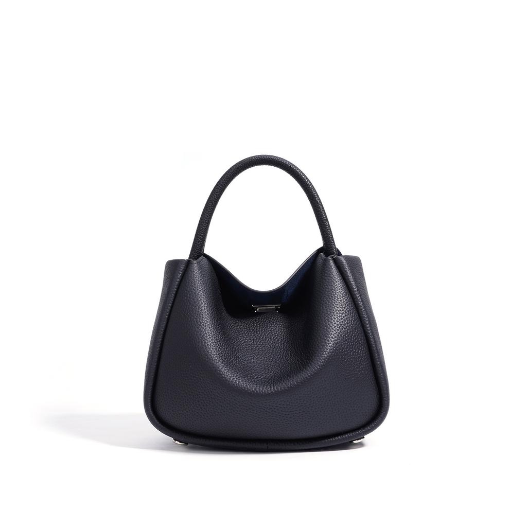 New Niche Personality Minimalist Shoulder Bag Versatile Commuter Underarm High-end Messenger Bag Women's Bag