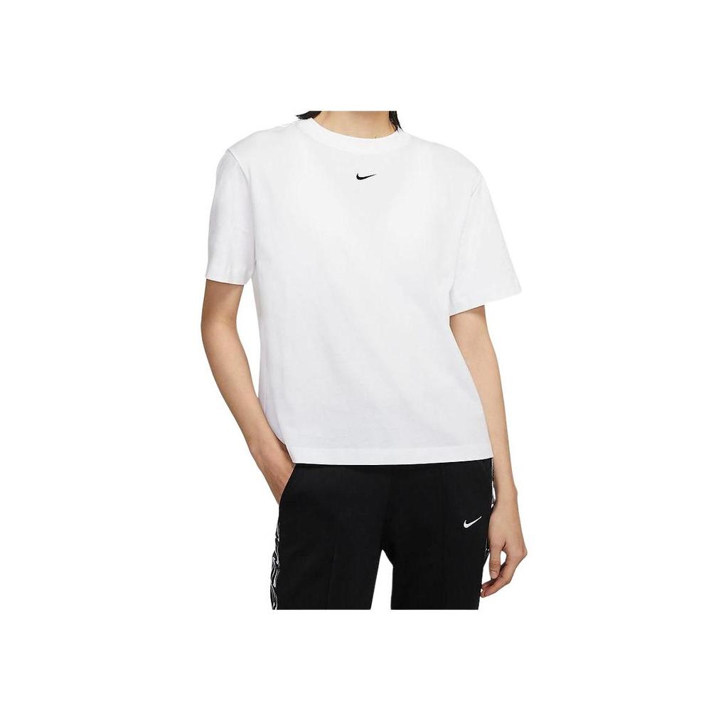 Nike Спортивная одежда Essentials Футболка с коротким рукавом с вышитым логотипом Женские топы Белые CT2588-100