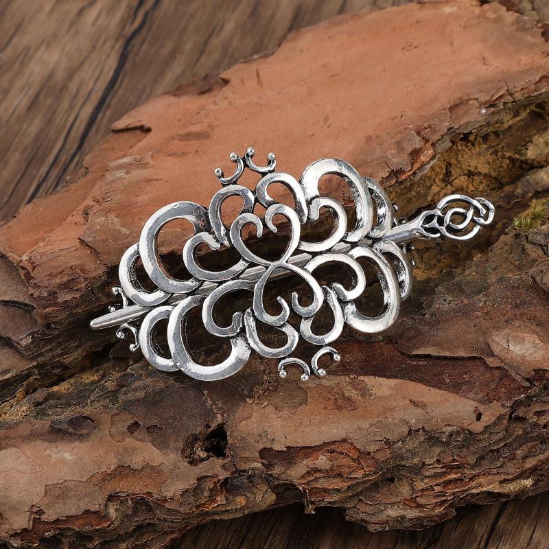 Viking Retro Heart Celtic Knot Hairpin - European and American Style Nordic Hair Accessory for Women.