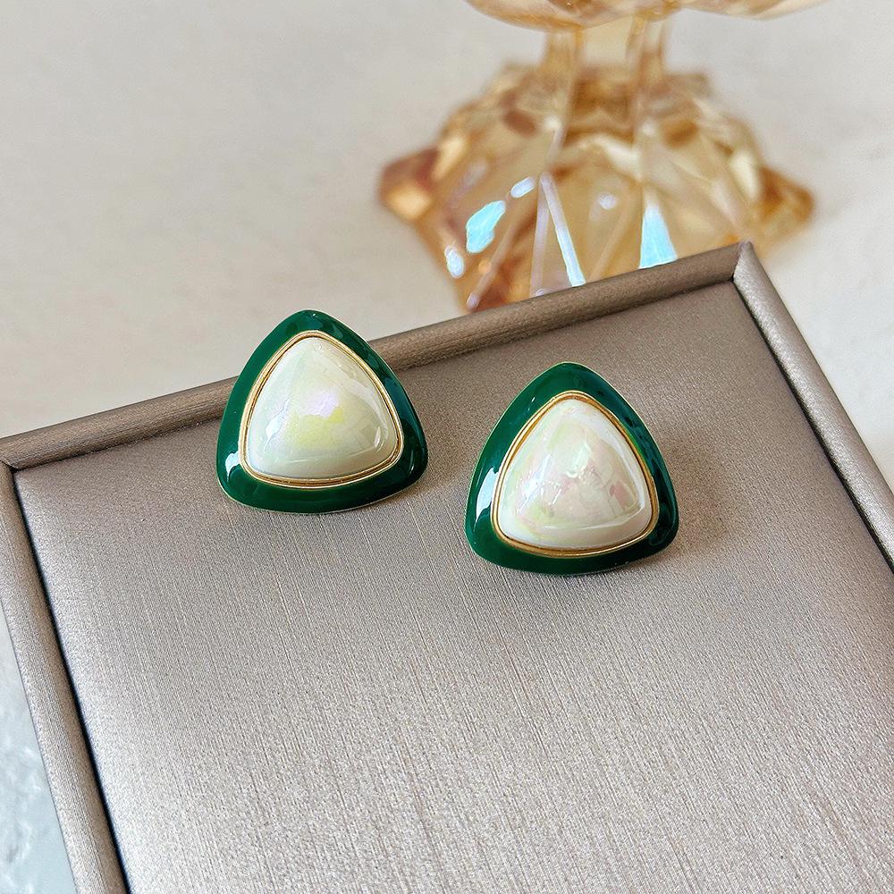 «Серьги-бантики из серебряных игл с жемчугом и цирконием»: Нишевый дизайн, стильный и универсальный, легкий роскошный аксессуар высокого класса.