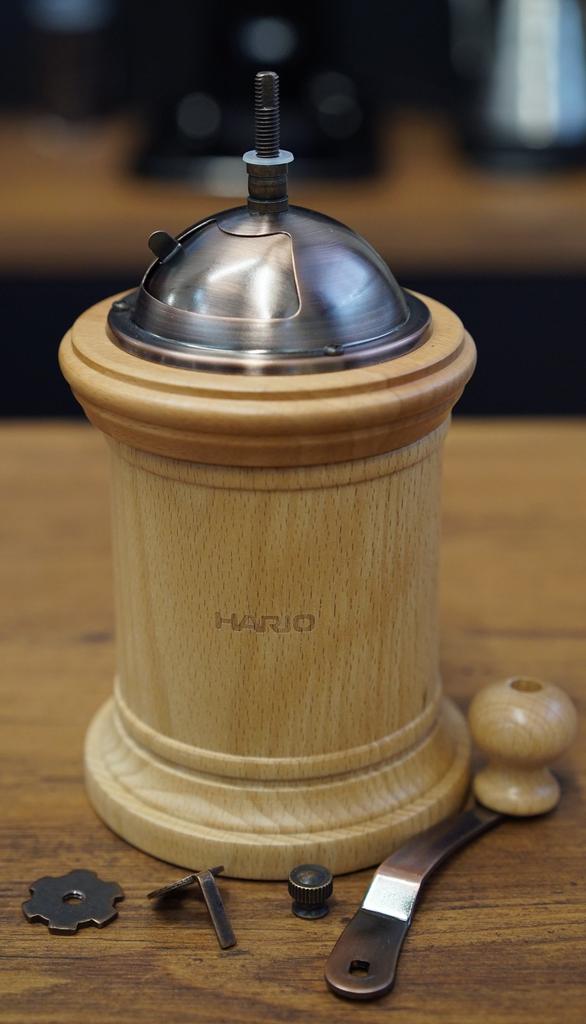 Hario Ручная мельница для молотого кофе CM-502C