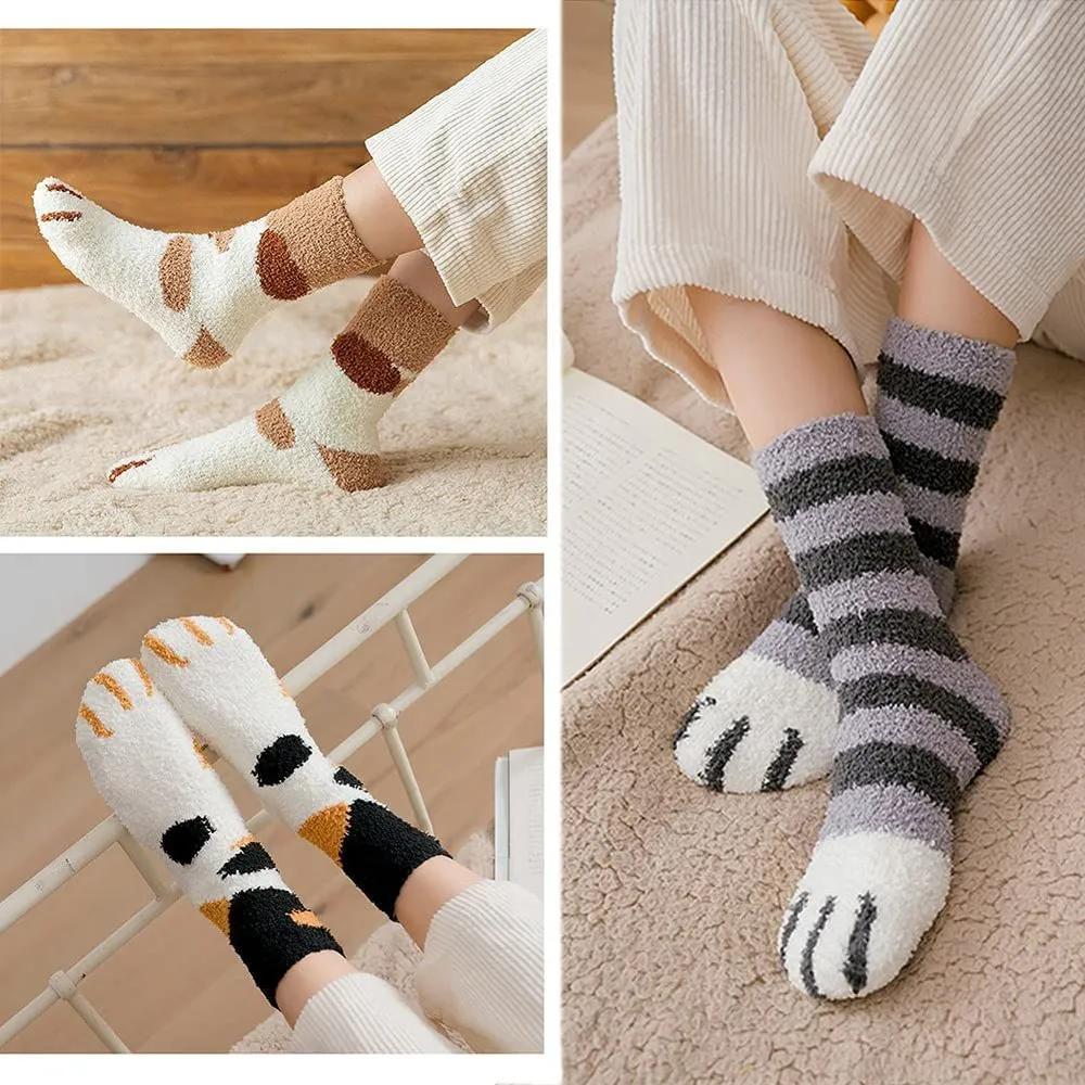 Women's Cute Cat Paw Socks Winter Thickened Coral Velvet Socks Soft Mid-calf Socks