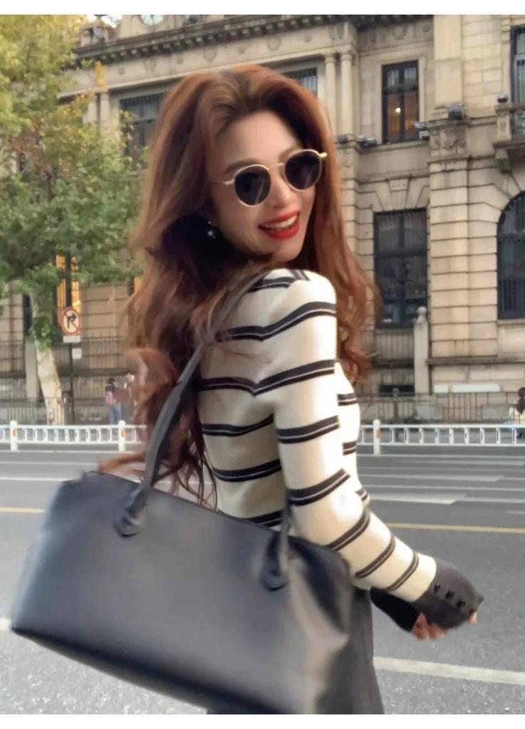 Korean Chic Striped High Neck Slim-Fit Knit Top for Women - Autumn/Winter Flattering Inner Wear with Unique Design.