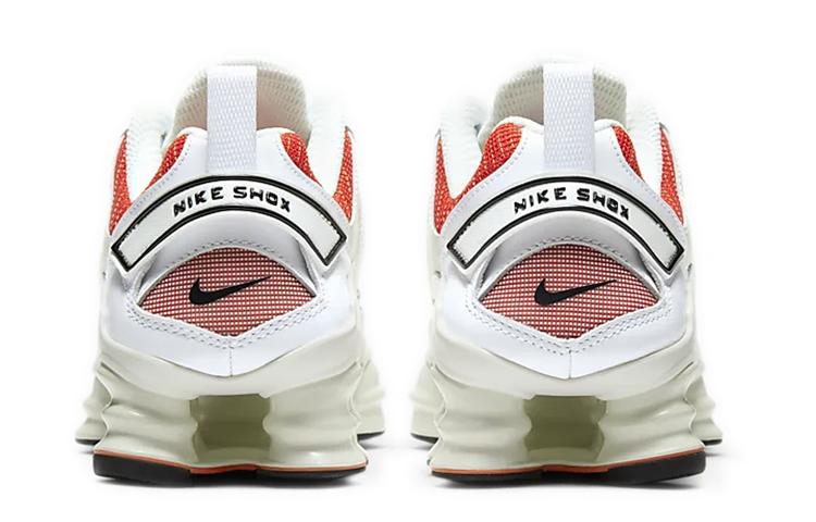 Nike Женские кроссовки Shox Nova White Red AT8046-101
