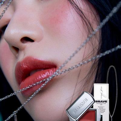 Макияж для губ – Блески для губ