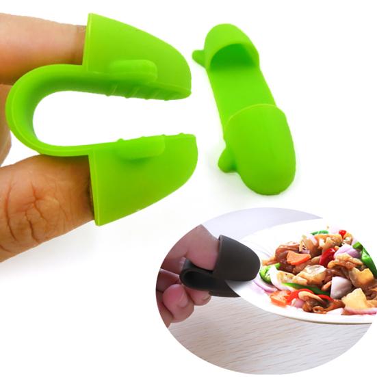 1 Pair Mini Silicone Heat Insulated Finger Clip Bowl Dish Plate Clamp Holder